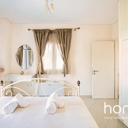 Nereides Homm Luxury Maisonettes * Κάτω Αλμυρή