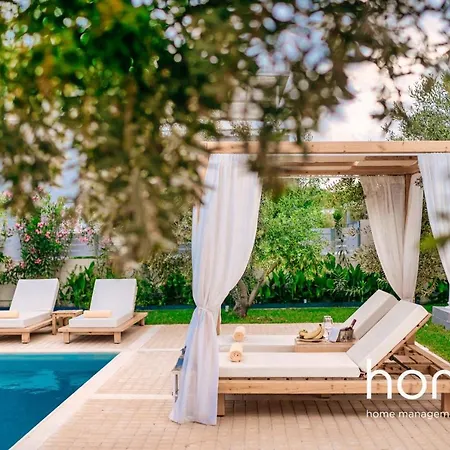 Nereides Homm Luxury Maisonettes * Κάτω Αλμυρή