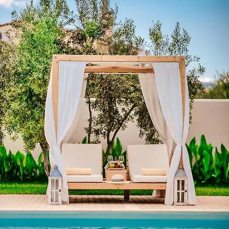 Nereides Homm Luxury Maisonettes * Κάτω Αλμυρή